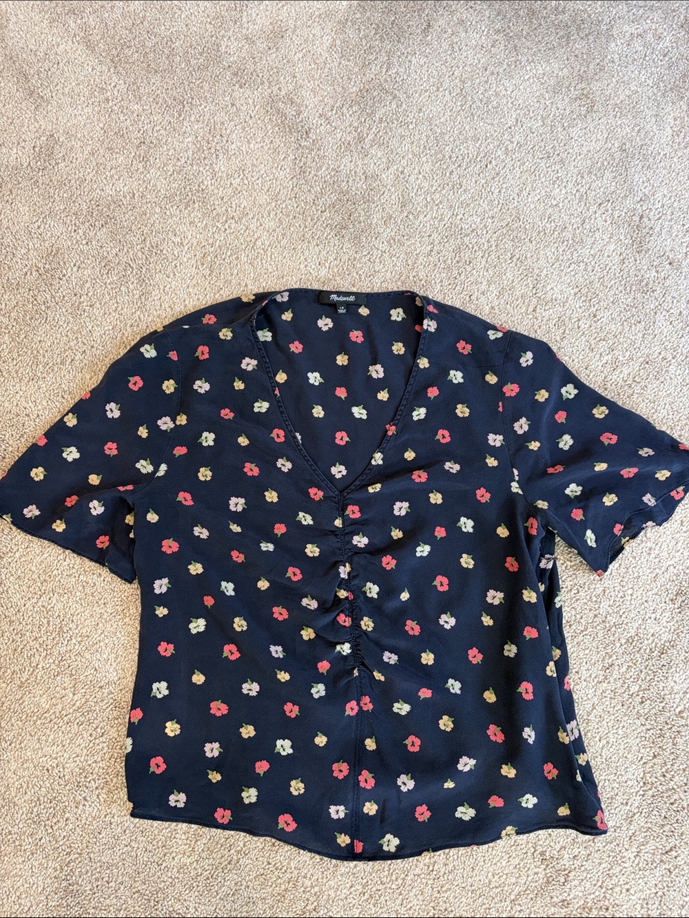 Madewell Navy Silk Floral V-Neck Short Sleeve Blouse with Front Ruching